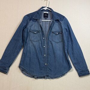 American Eagle Outfitters Light Blue Boyfriend Fit Shirt